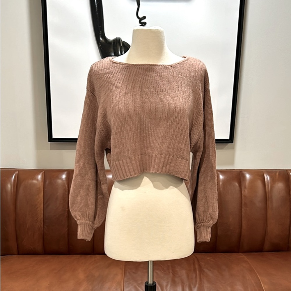 BRAND NEW! Mauve Balloon Sleeve Cropped Sweater‎